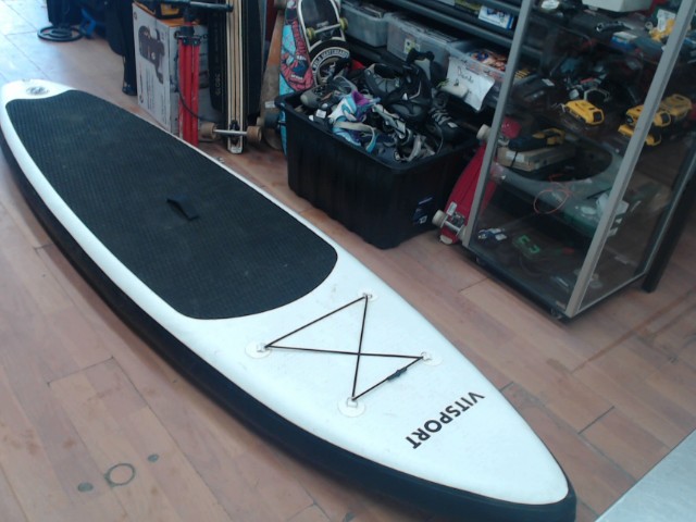 Paddleboard dans sac noir avec acc