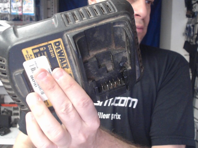 Chargeur 12v / 20v