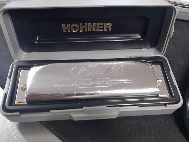 Harmonica diatonique in box