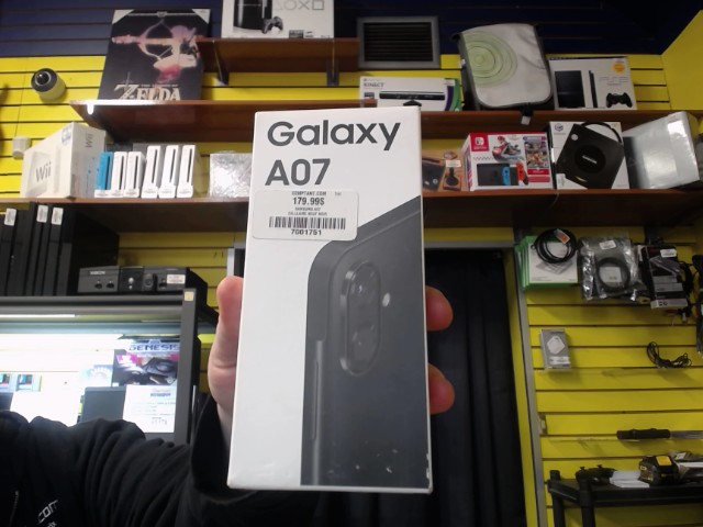 Cellulaire dans boite 64go