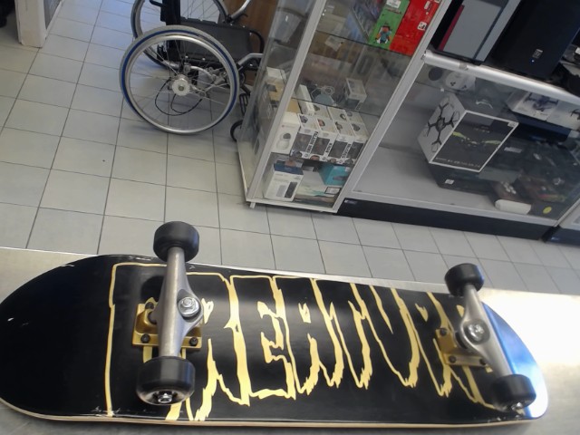Skateboard 8.25