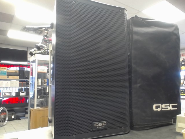 Speaker qsc k10 +acc