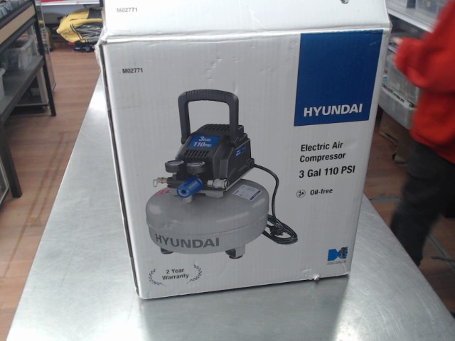 Compresseur 3 gallons neuf dans boite