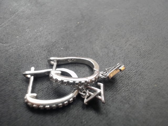 Boucles doreeing ronde avec pierres