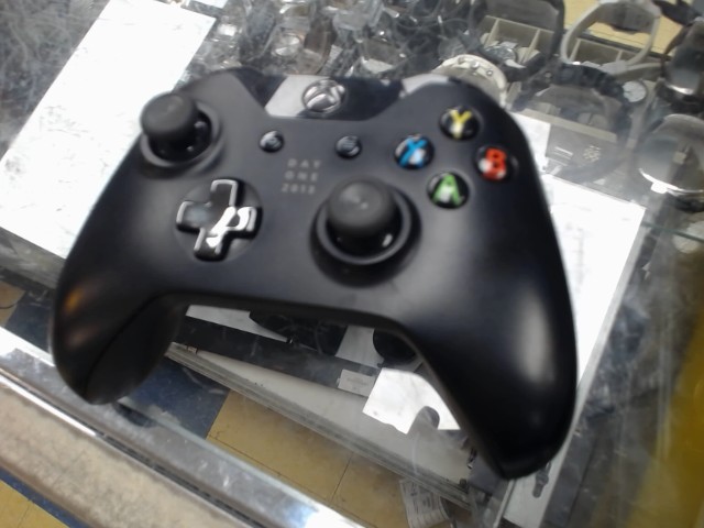 Day one 2013 xbox one controller