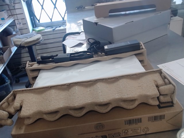 Dell pro 14 plus pb14250 laptop 14-inc