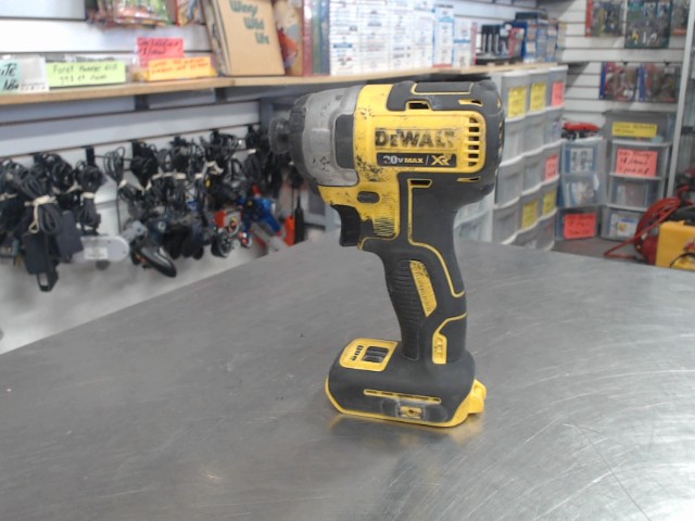 Drill dewalt 20v no batt/chrg