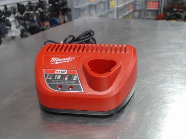 Chargeur batterie 12v