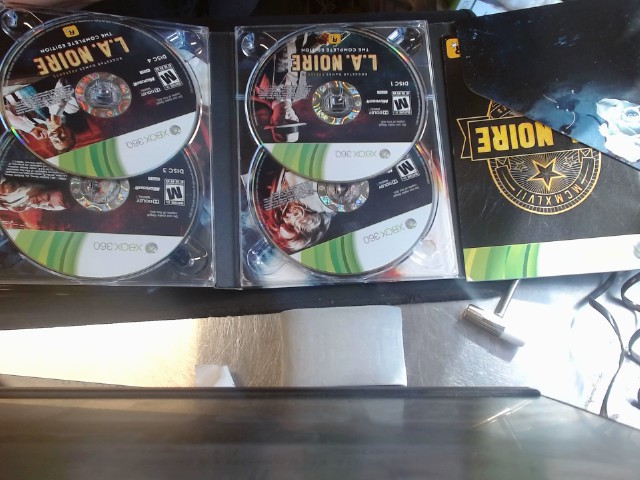 Boite en carton la noire