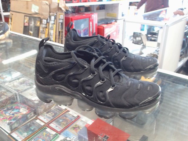 Nike air vapormax 8.5 noir