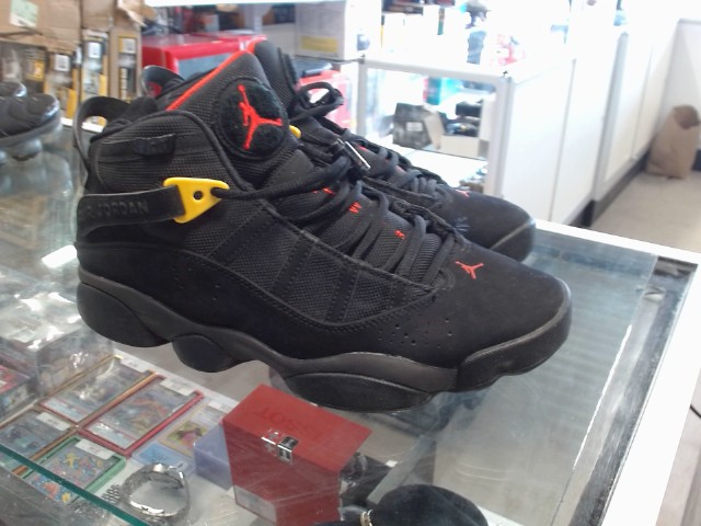 Jordan noir rouge