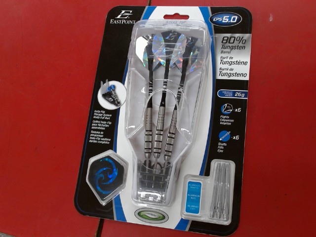 Steel tip dart set new/neuf