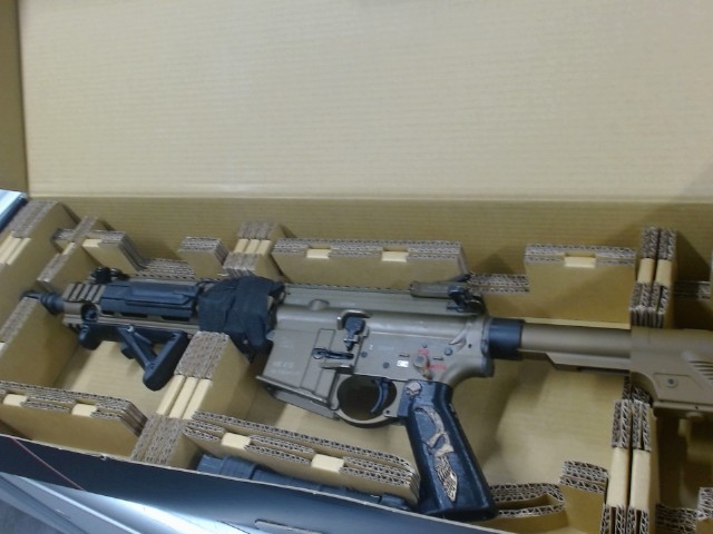 Umeres gas arisofr rifle in box