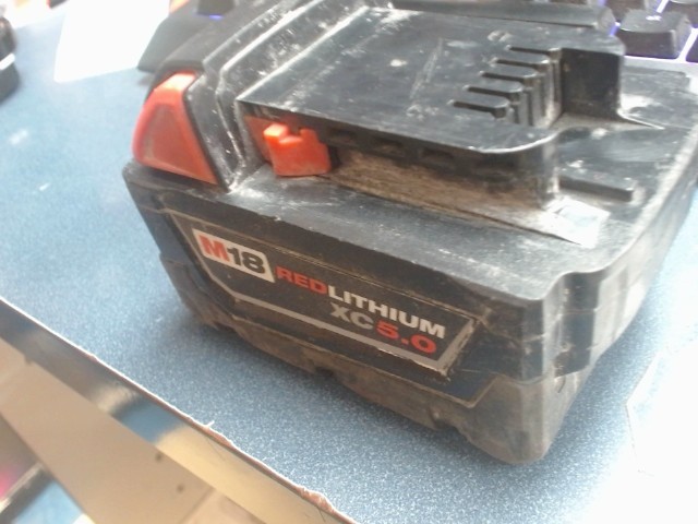 Batterie milwaukee 5ah usager
