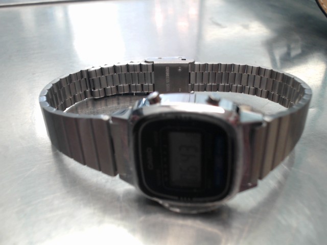 Montre casio stainless alarm
