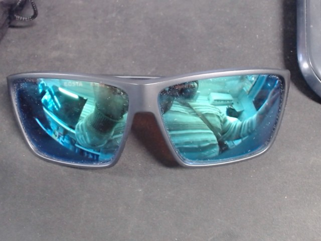 Lunette de luxe