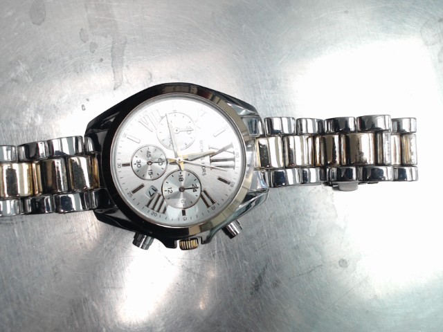 Montre micheal kors chronos gold tone