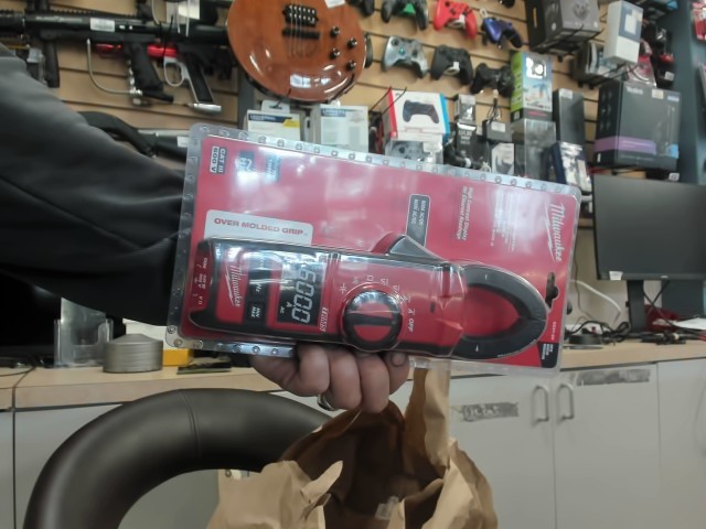 Clamp meter ac/dc 600a