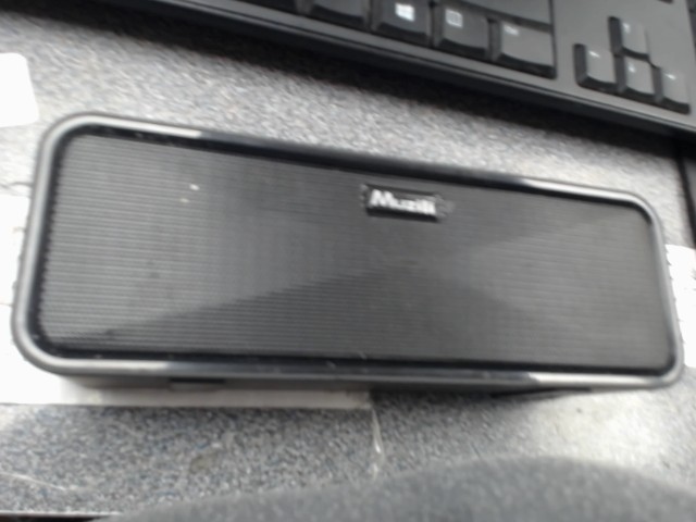 Speaker bluetooth