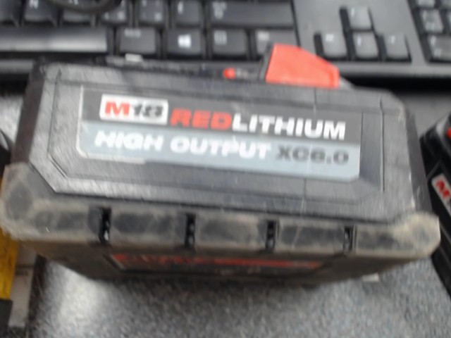 Batt 18v 6ah charpie ecrit *aveila*