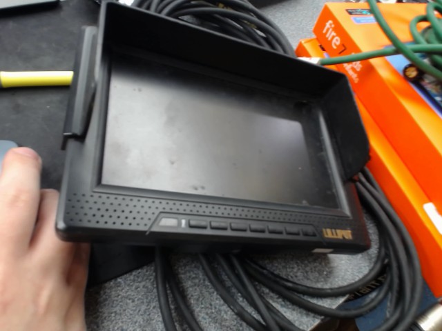 Ecrant externe pour camera avec fils