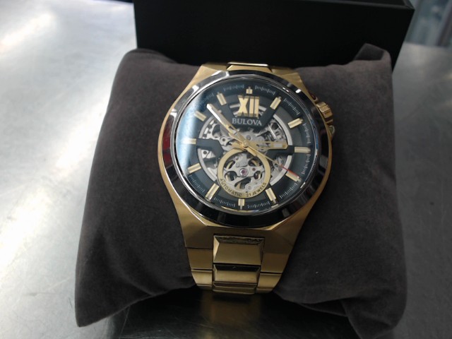 Bulova classique maquina