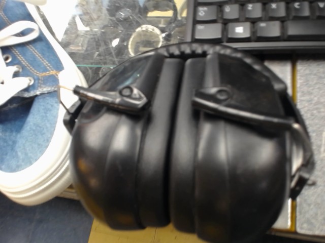 Casque antibruit noir