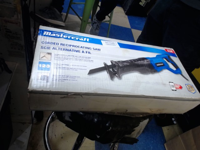 Corded reciprocating saw