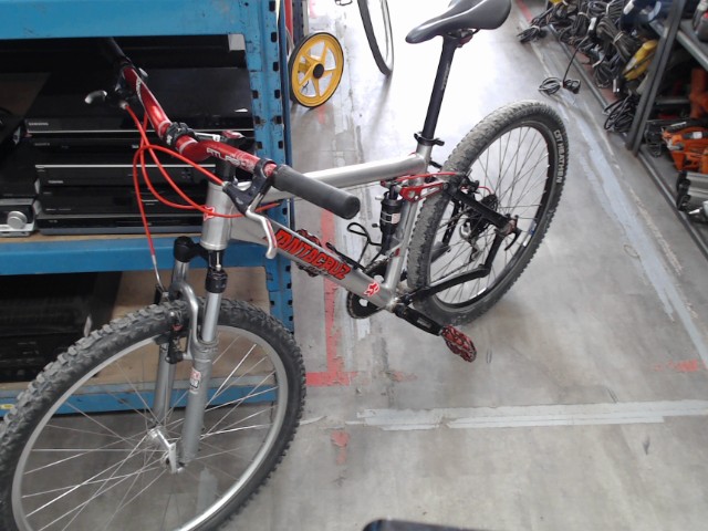 Velo montagne double suspension