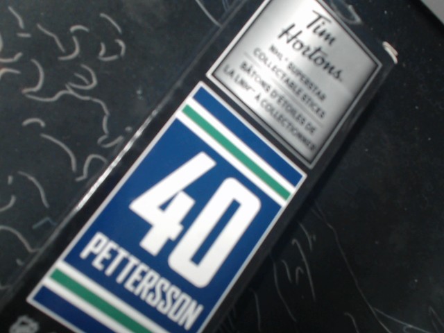 Baton nhl tim hortons pettersson 40
