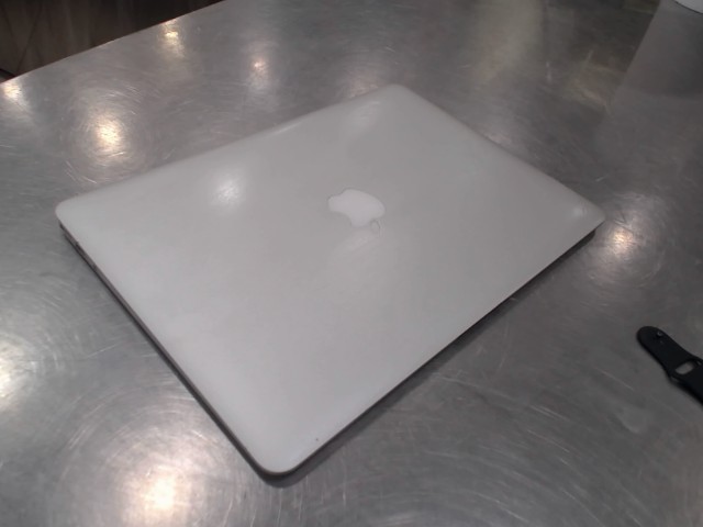 Macbook air 128gb (2013)