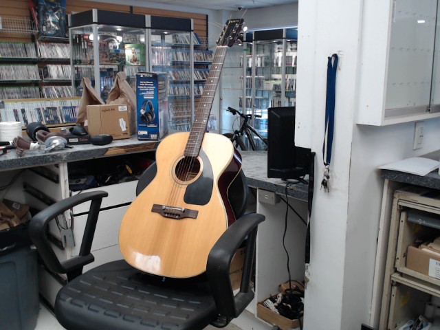 Guitar acoustic