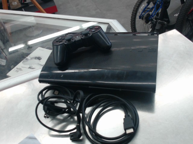 Console ps3 + cable et manette