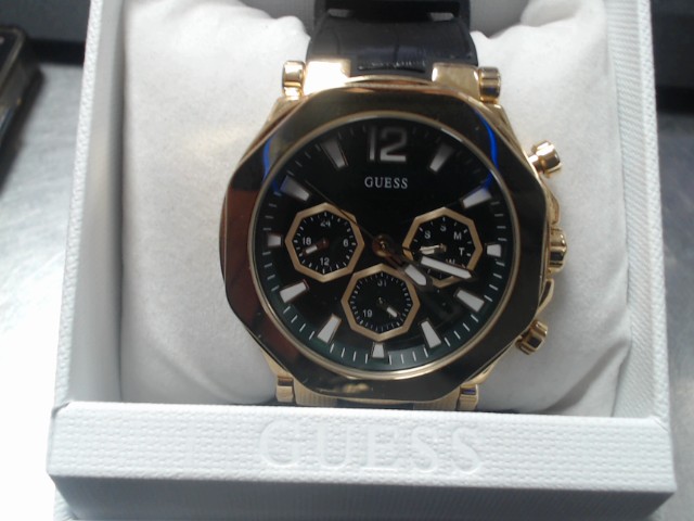 Montre guess dore fond noir boite blanch