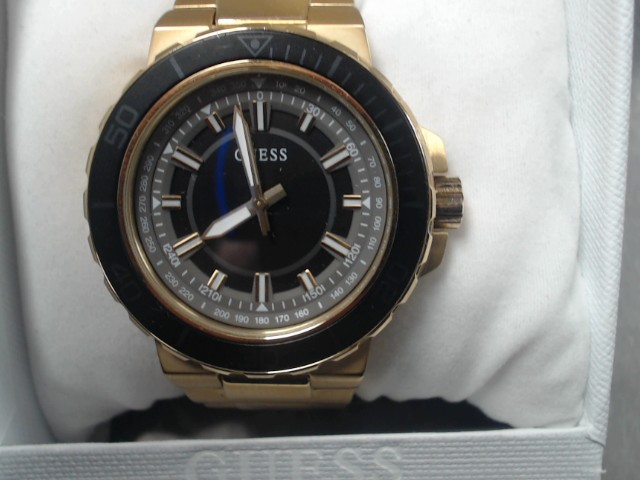 Montre guess dore strap noir dans boite