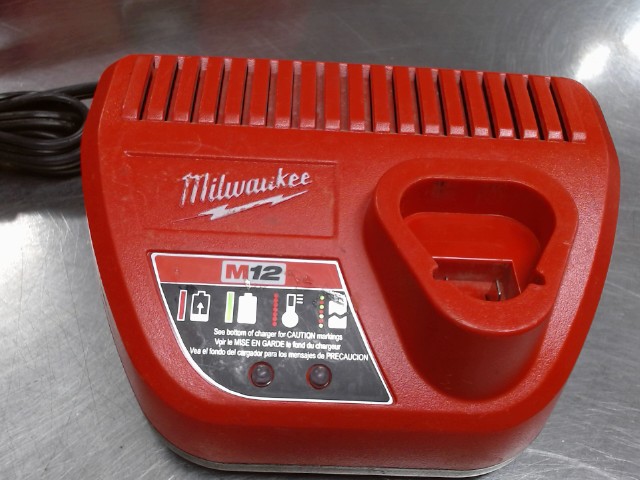 Chargeur milwaukee m12