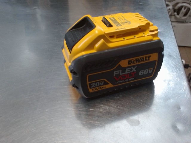 Batterie dewalt 12ah