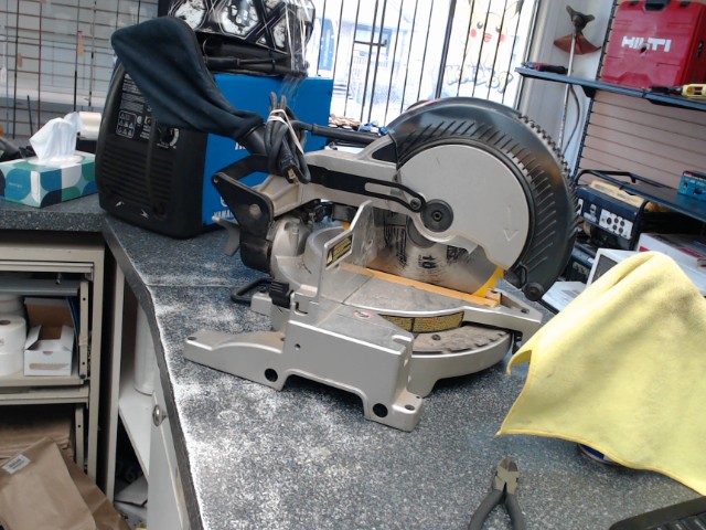 Mitersaw dewalt dw703 elect