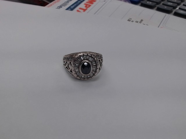 Bague en argent avec deux trais noir