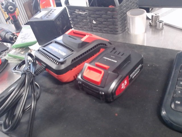 Lot de batt+chargeur+lame