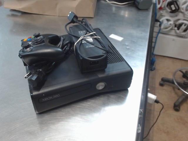 Xbox 360 + man + chrg