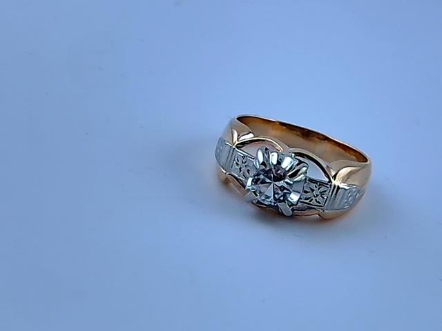 Bague en or 10kt taille 10