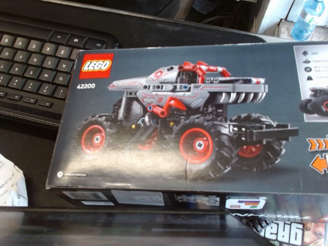 Monster jam thunderoarus