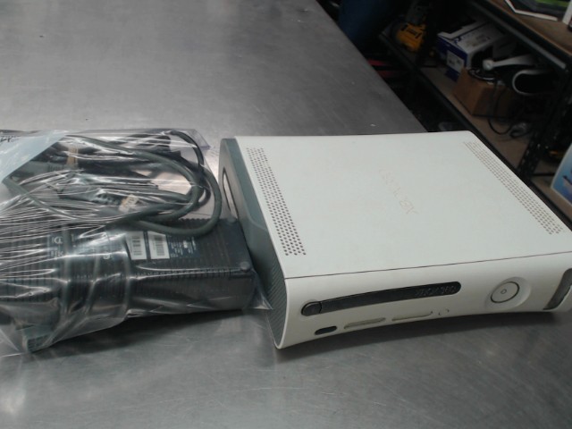 Xbox 360 avec deux manette et fil