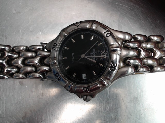 Montre fond noir homme stainlesssteel