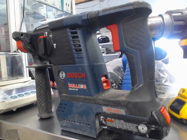 Rotary hammer bosch avec batt 1.5ah