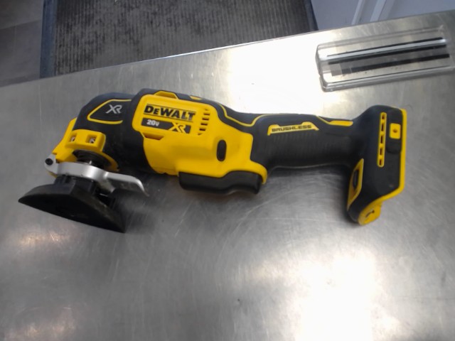 Multi-tool dewalt