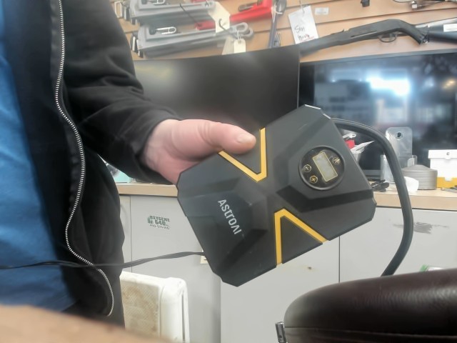 Airpump for car
