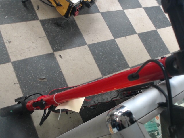 Trotinette electrique acc:7
