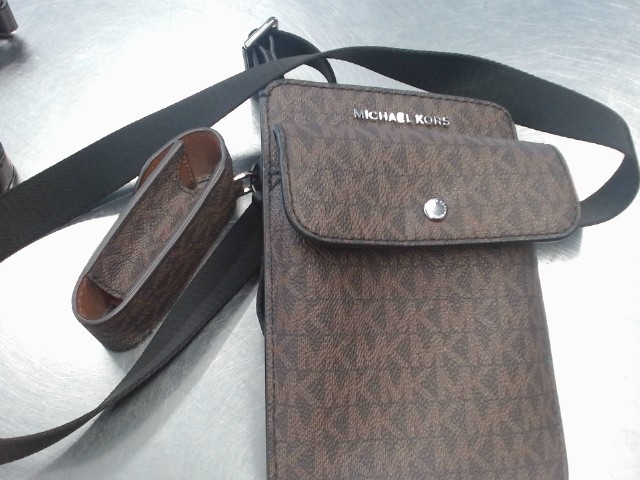 Michael kors crosbody wallet